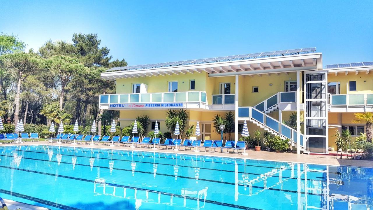 Hotel Alla Terrazza Bibione Bagian luar foto