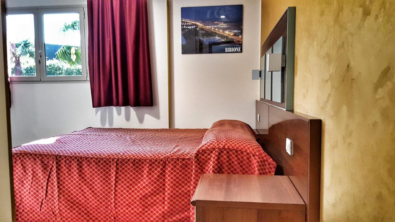 Hotel Alla Terrazza Bibione Bagian luar foto