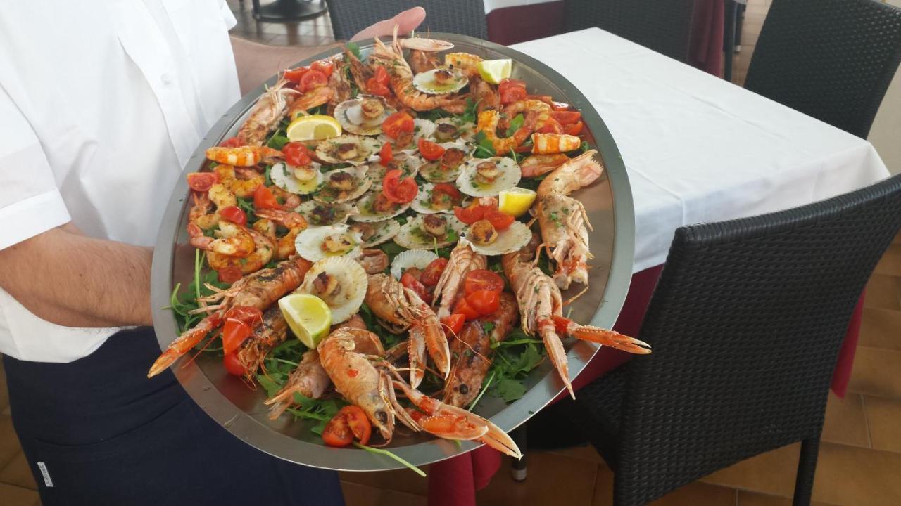 Hotel Alla Terrazza Bibione Bagian luar foto